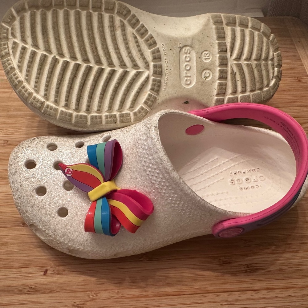 Jojo Siwa crocs